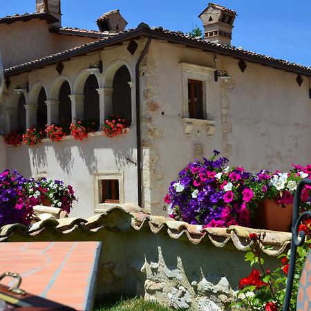 B&B Palazzo La Loggia Barisciano Exterior foto