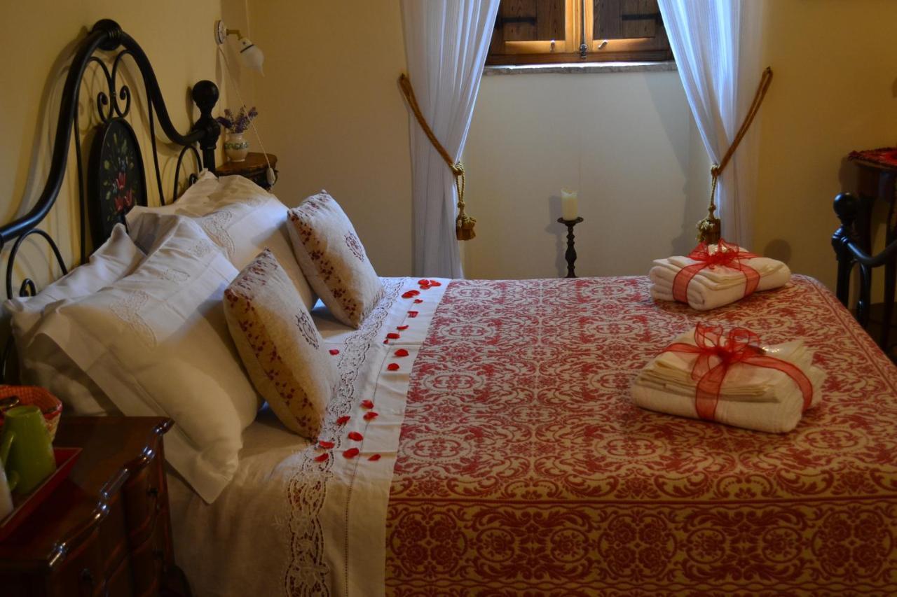 B&B Palazzo La Loggia Barisciano Zimmer foto