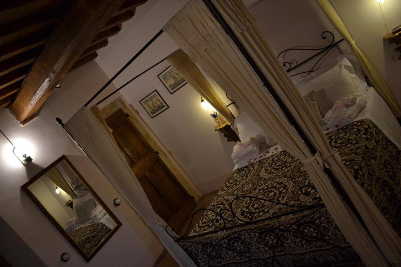 B&B Palazzo La Loggia Barisciano Zimmer foto